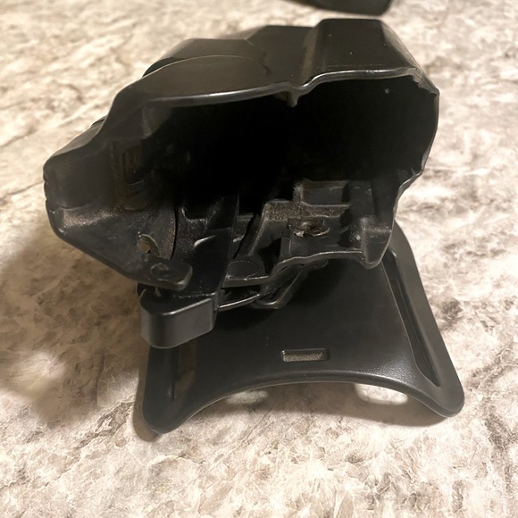 Safariland Sig P320 retention holster - Picture 1 of 5